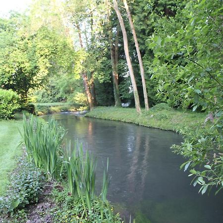 Les Rives De L'Andelle Bed & Breakfast Romilly-sur-Andelle Exterior photo